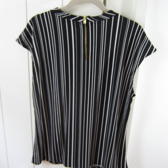 Black and White Liz Claiborne Top - Picture 2 of 3